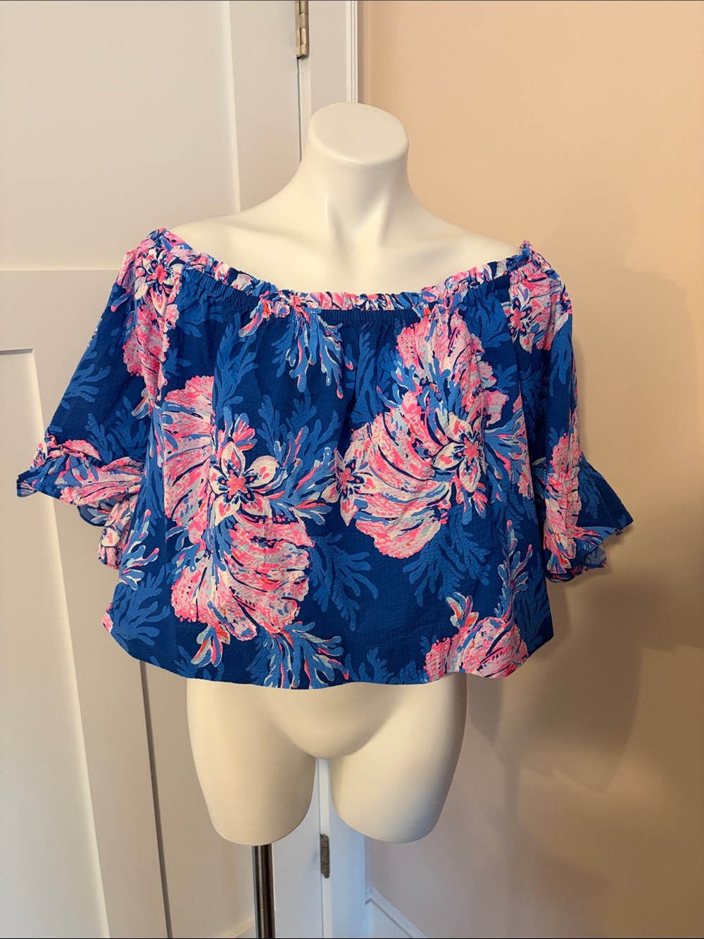 Lilly Pulitzer Blue Off-Shoulder Floral Crop Top